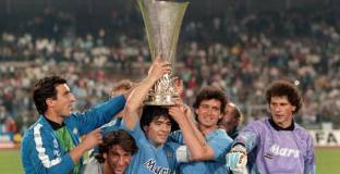 Стадионът на Наполи ще носи името на Марадона