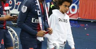 ПСЖ подписа с по-малкия брат на Мбапе