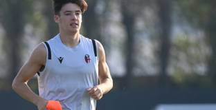  Брентфорд отправи официална оферта за Хики