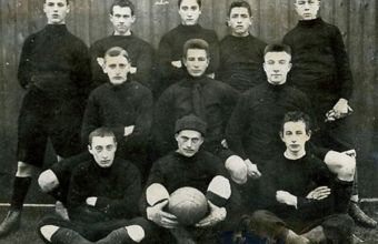 Това са основателите на Аякс. Годината е 1990 г. 