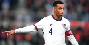  Капитанът на САЩ коментира инцидента със знамето на Иран