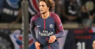 Наполи готви предложение за Рабио 