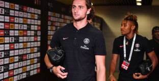 Барселона удари на камък с Рабио 