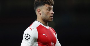 Окслейд-Чембърлейн поиска от Челси заплата от 150 000 