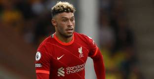   Ман Юнайтед хвърли око на Окслейд-Чембърлейн