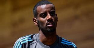 Бившият клуб на Неймар предложи на Исак над половин милион на седмица