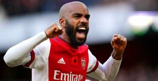  Лаказет е близо до завръщане в Лион