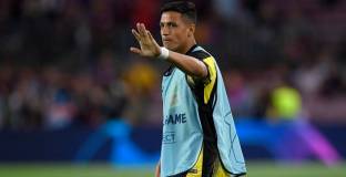 Санчес рискува да не играе срещу Шахтьор