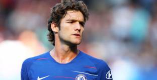 Челси иска да продаде Алонсо и Емерсон