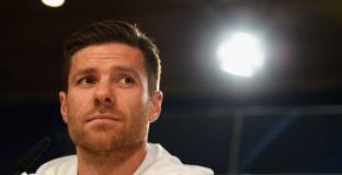 Алонсо може да стане асистент на Гуардиола