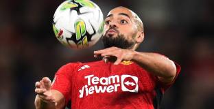 Амрабат вероятно ще остане във Висшата лига