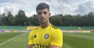 Добруджа се подсили с юноша на Севиля