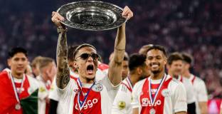   Ман Юнайтед обсъжда покупката на Антони