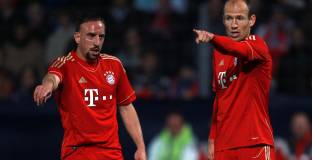 Байерн не бърза с решението за Рибери и Робен 