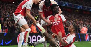 Арсенал - ПСВ Айндховен 4:0 