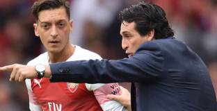 Емери отрече за конфликт с Йозил