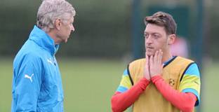 Венгер се безпокои за здравето на Йозил 