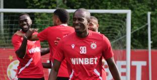 ЦСКА вкара пет гола в контрола