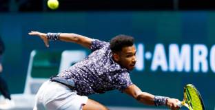 Оже-Алиасим се оказа по-силен от Хачанов