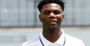 Реал Мадрид затръшна вратата пред Ливърпул за Чуамени