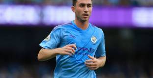 Барса и Реал Мадрид следят Лапорт