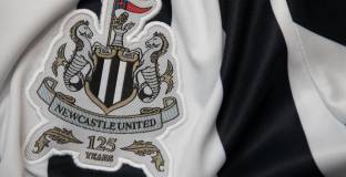 Британското правителство няма да блокира покупката на Нюкасъл