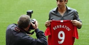 Бербатов: Сити не може да се сравнява с Юнайтед 