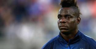 Балотели преминава прегледи за Монца