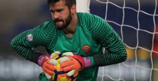 Алисон няма да ходи в Ливърпул 