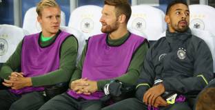 Мустафи убедил Лено за Арсенал 