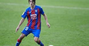 Севиля и Тотнъм са близо до сделка за 20-годишен