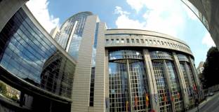 УЕФА ще разделя отборите от Русия и Косово в евротурнирите