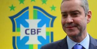 Бившият шеф на CBF дари тон храна по делото си