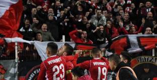 Фенове останаха извън стадиона за Верея - ЦСКА