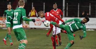 Лудогорец измъкна победата срещу десет от ЦСКА (видео)