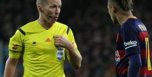 Реал Мадрид  поиска записите между съдиите в мача с Барселона