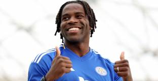 Лестър привлече защитник