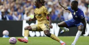 Без голове за Челси и Палас