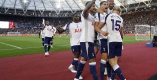 Тотнъм разби десет от Уест Хем