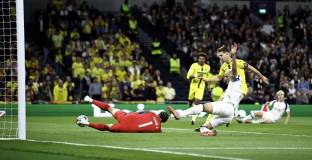 Тотнъм с минимума над Виляреал