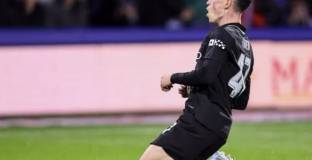 Фодън блесна за Сити срещу Хъдърсфийлд