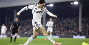 Фулъм се наложи над десет от Челси