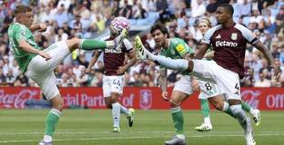 Нюкасъл равен с десет от Вила