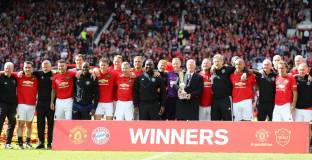 Легендите на Юнайтед разгромиха легендите на Байерн