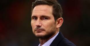 Лампард: Глупаво ще е да мисля за назначаване в Челси