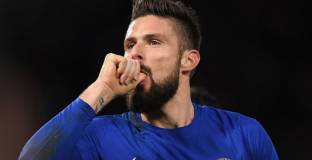 Жиру: Конте все още е футболист в главата си 