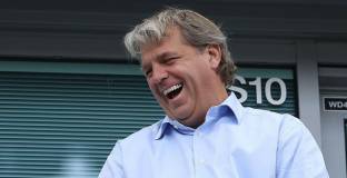  Челси обсъжда покупка на дял в Страсбург