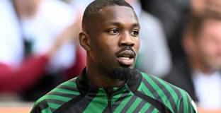  Барселона иска Тюрам 