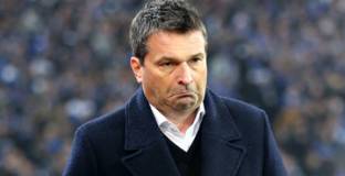 Директор на  Шалке 04: Разбирам трансферната политика на Байерн 