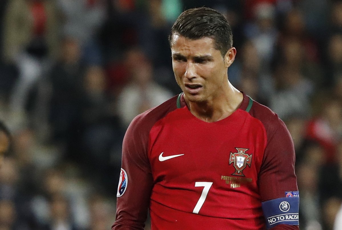 Агент: Трагедията на Португалия е, че се съобразява с Роналдо